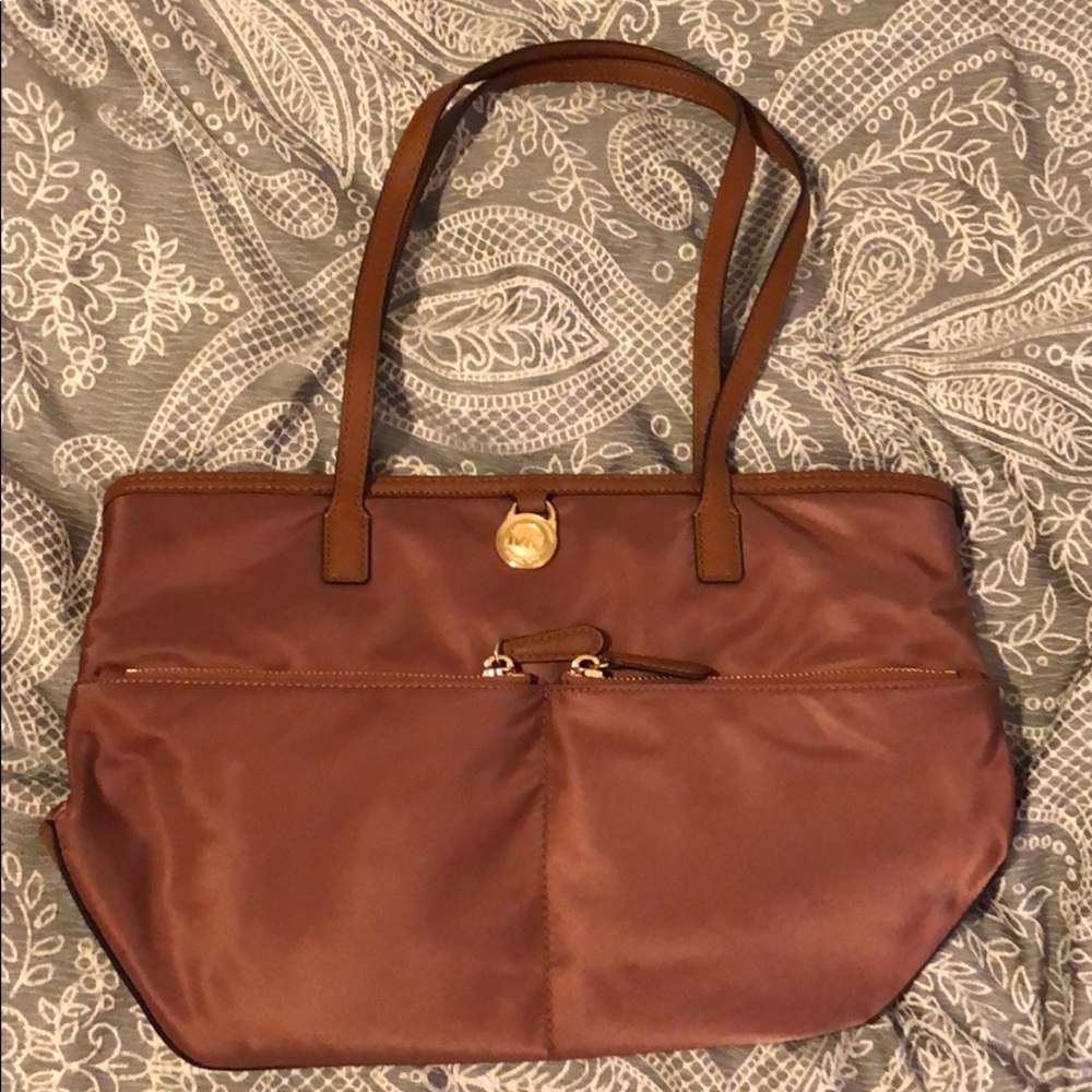 Nwot Authentic Michael Kors Purse - image 1